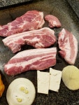 魔法のキムチと肉を明洞路地裏で！【삼겹천하/サムギョプチョンハ・明洞】 | 韓国美活でハル♥ハルな日韓国際結婚NOTE | 肉, 韓国 グルメ... 