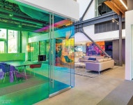 Picture two of the tinted glass divider option. | 색 유리, 작업 공간, 건축