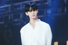 Idee von 진 유 auf 워너원 in 2020