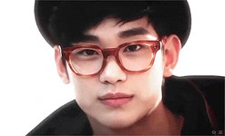 빈폴 메이킹 김수현.gif