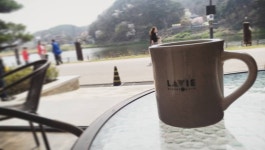 #라비베이커리까페 #coffee #원주출렁다리 #럽스타그램 #육아 #워킹맘 #직딩  . 사람은 괜찮은 곳으로 오면 괜찮은 사람… | Coffee maker... 