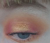 with the revolution soph x extra spice palette. Sorry about the eye brows it was before I groomed them this week xD | 메이크업
