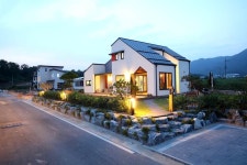 주택설계전문 디자인그룹 홈스타일토토 의 장성 - 세아이가 있는 하얀집 | Architect house, Simple house, Villa design