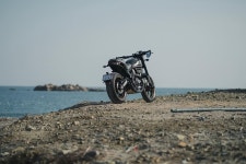 와이프님 모시고 첫투어 다녀왔습니다 왜 투어러를 타는지 알게되었고 반대편에서 인사해주시는 라이더님들 덕분에 신기하고 더... 