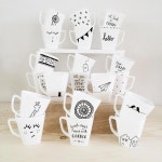 Any time works for a good coffe and of course the favorite... the espresso. #Coffeecups | 머그, 공예, 도자기 페인팅