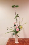 日本 生け花 小原流 たてるかたち 花瓶 バラ　japanese style floral arrangement ohara style rising form tall vase Rose | 꽃꽂이... 