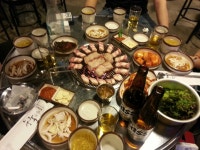 성수 제주돈옥. 제주도에선 돼지고기를 젖갈에 찍어먹는다는걸 이제야 아는 내가 부끄러웠다.(이미지 포함)