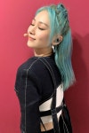 EVERGLOW X MBC - FIRST: MIA (미아) PHOTO ON INSTAGRAM | Girl, Women, Korean girl groups
