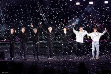 190526 SYS in São Paulo #상파울루2회차공연 #BTSatAllianzParque #BTSinBrazil (com imagens) | Jungkook, Imagens bts, Jimin