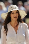 모니카스쿨룩스 | Monica Bellucci에 있는 핀