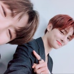 우리 스테이를 위한 선물~~💕 #StrayKids#STAY#선물선물😜#IN슼타그램#🦊 (com imagens) | Fandom, Felix, Lee