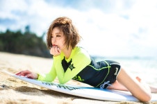 브아걸 가인 메르시엘 래쉬가드(Rashguard) 수영복 화보 | Brown eyed girls, Gym shorts womens, Women