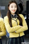 [이달의 소녀] 학교 종이 땡땡땡! 오빛 모여라! : 네이버 포스트 in 2020 | Fashion, South korean girls, Model