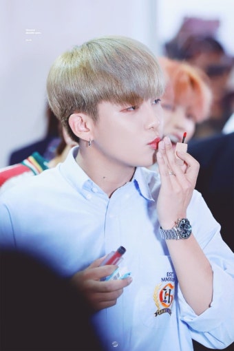 • • • #JONGHO | #종호 |     190519 #ATEEZ | Jung, Carinho, Amor