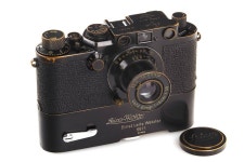 leicanews: “CAMERA AUCTION HIGHLIGHT OF THE DAY Lot 224: Leica IIIf black ‘Swedish Army’, 1956 Starting Price: € 26.000... 