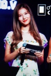 180725 프리뷰 #사나    우리사나 MC도 잘해~💗💗    #TWICE #트와이스 #SANA #サナ #とにかく可愛い湊崎 | Crown jewelry, Jewelry... 