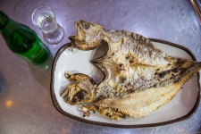 #공덕역4번출구 근처, #공덕초등학교 후문에 있는 작은 맥주집, 부담없이 맛있는 안주, 식사, 맥주,소주를 마실수 있는 곳입니다.  저렴하면서... 