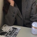 문의주신 헤링본 울 자켓, 마지막 프리오더 오픈했어요 😊 . . . #데일리룩 #오오티디 #블로그마켓 #헤링본자켓 #프롬제이 | 자켓, 정식, 패션