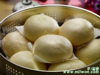 #안흥 찐빵#감자떡#부꾸미#만두#도넛#메밀 전병#찰보리 찜떡 | 음식, 메밀, 도넛