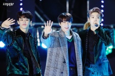 시샘 달🎗 on Twitter | 재현, 아이돌