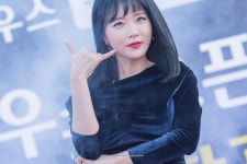 홍진영: 명지 제나우스 블루오션 모델하우스 오픈식 축하공연 #2 | Fashion, Bomber jacket, Jackets