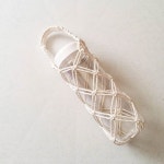 . - 캔맥주를 넣어보고 싶었다. . . . #소작 #마크라메 #매듭공예 #수공예 #공예 #핸드메이드 #보틀백 #네트백 #macrame #handcrafted... 