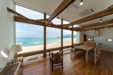벗어날 수 없다, 하늘과 바다가 보이는 집 5 | House, Home decor, Interior