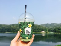 F&B branding에 있는 핀