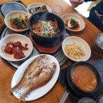 Instagram의 JIWON님: “* 최자로드 맛집 대머리식당🙊 지호 최애생선 굴비로 한그릇 순삭하고 우리신랑도 제육볶음 냐미냐미 자주 올것 같은... 