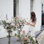 #laveilledeflower #라베이유드플라워 #플라워클래스 #플라워레슨... 프렌치플라워  #플로리스트클래스 #청담꽃집 #플로리스트학원 … | 웨딩... 