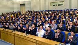 위대한 수령 김일성동지의 고전적로작 《인민보건사업을 강화할데 대하여》발표 70돐기념 중앙의학과학토론회 진행