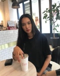 HANSEL 한슬 on Instagram: “살짝 배고픈디 뭐 먹을까나🙄” | 모델 사진, 모델, 사진
