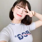 Instagram의 여성경님: “더운건 시른데 이쁜크롭티는 입구싶퍼💙💙 - - #본챔스 #bornchamps #비씨지 #bcg” | Ulzzang 짧은 머리, 짧은... 