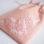 #刺繍#手刺繍#ステッチ#手芸#embroidery#handembroidery#stitching#needlework#자수#broderie#bordado#вишивка#stic… | 자수, 자수 뜨개질... 