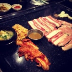 Gultuk doeji in Seoul, Yeoksam 역삼동 껄떡돼지 삼겹살 기본 셋팅 | 삼겹살