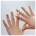 #밝은컬러 들을 브러쉬로 툭툭🤩 쉬운듯 보이지만... unistella #유니스텔라 #paintingnail #brushtouchnail #tatoonail | 네일