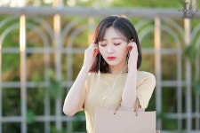 ㅋ에 있는 진용 고님의 핀 | 사람, 수정, 행복한