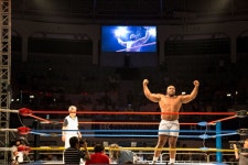 초청으로 #장충체육관 에서 프로레슬링을 보게 되었다. 아쉽게도 프로레슬러 #이왕표 의 은퇴식이기도… | 프로레슬링... 