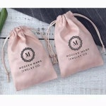 100 맞춤 로고 인쇄 drawstring 가방 사용자 정의 보석 포장 파우치 세련 된 결혼식 호의 가방 핑크 플 란 넬 화장품 가방 | 플란넬, 분홍색... 