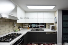 모던한 주방/현관 인테리어-파주 책향기마을 동문굿모닝힐10단지 32평 아파트 인테리어 리모델링 | 리모델링, 현관 인테리어, 인테리어