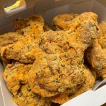 #뿌링클 #엽떡 #동대문엽기떡볶이 #엽기떡볶이 #떡볶이맛집 #떡볶이그램 #치즈볼 #떡볶이 #치킨 #… | 음식, 치즈 볼, 치킨