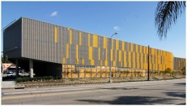 정면 건축, 공장 건축, 건축물