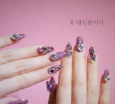 네일탐이나 Shin tamina (신탐이나) on Instagram: “매달 비행기타고 네일아트받으러오시는고객님💜 감사합니당... 