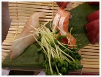 혼자라고 생각 말고 와서 한잔하기 좋은 곳 - 과천 9단지 스시리. | Vegetables, Carrots, Food