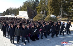 (주)만경바이오물산 | 2019년 농업부문총화회의 참가자들 만경대 방문, 여러곳 참관 - 2020