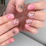 홍대/연남/신촌/합정/이대 마이쮸네일 on Instagram: “#홍대네일 #마이쮸네일  #홍대역3번출구도보1분 . . . ⭐️이달의아트... 