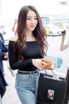DREAMCATCHER - SuA 수아 (Kim Bora 김보라) Airport fashion GMP departure -Taipei 180621 김포공항 출국 공항패션 in 2020... 