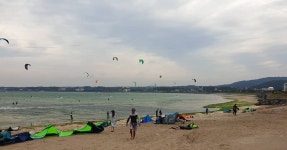 jeju 신양섭지코지해수욕장 kitesurfing 멋지다 올인하우스 | Instagram posts