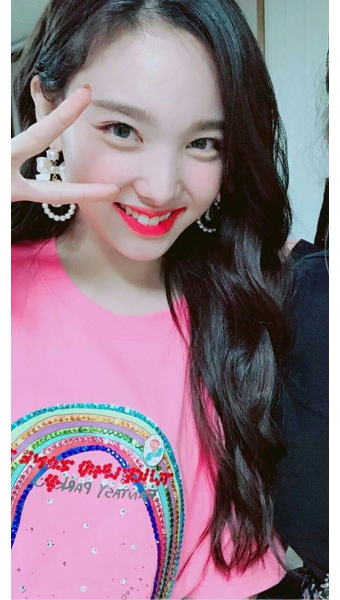 Twice에 있는 Tyler님의 핀 | 나연