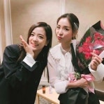 BLACKPINK [블랙핑크]s Jisoo [지수] + 2NE1 [투애니원]s Dara [다라] | 2ne1, Blackpink jisoo, Blackpink